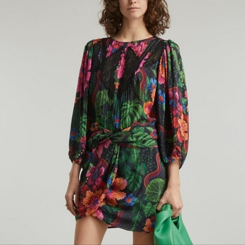 EUC Farm‎ Rio Blooming Garden Blouse Black Floral size S